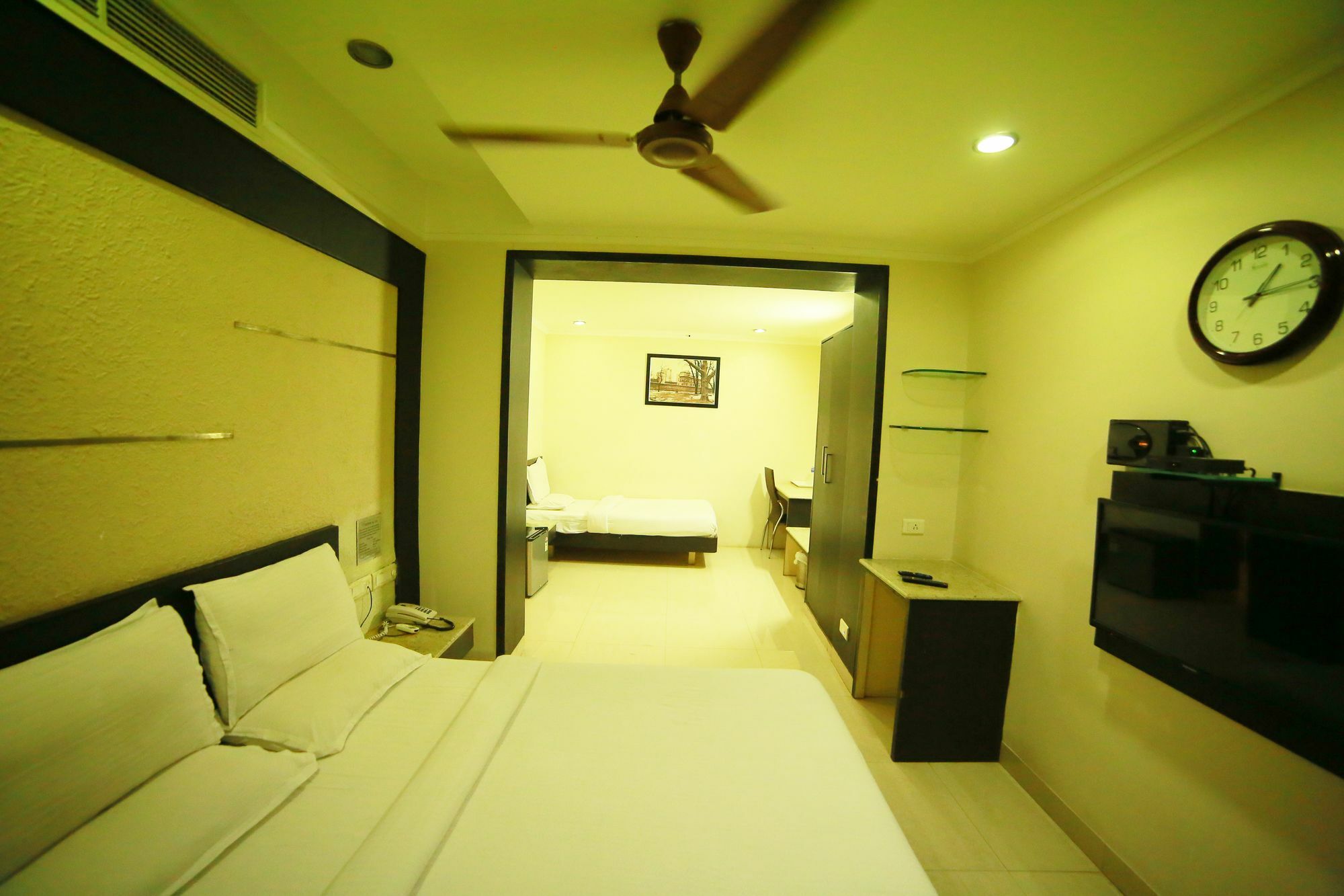 Gate Way Rooms Chennai Exterior foto